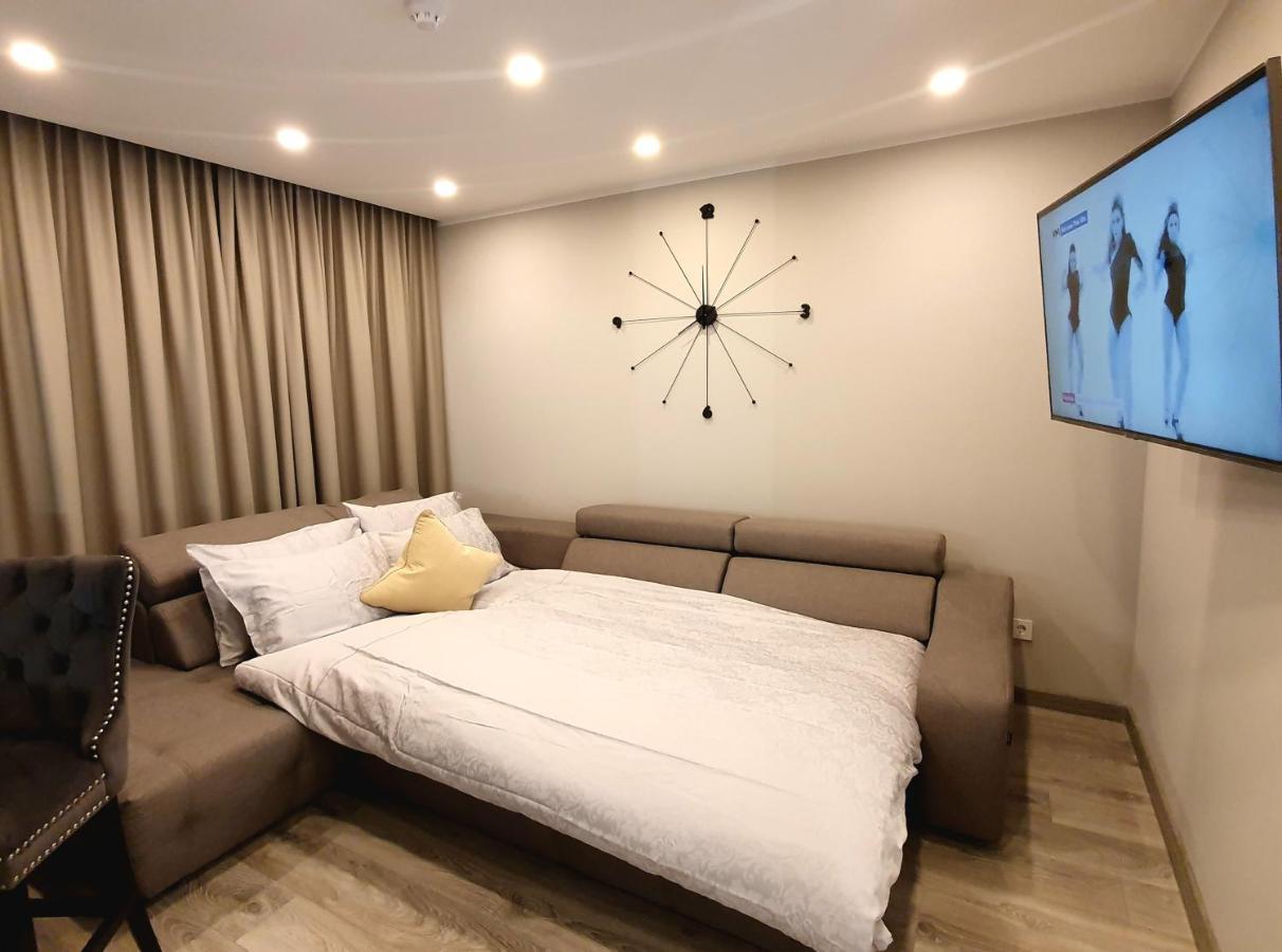 E.D. Luxury Apartaments Шяуляй Екстер'єр фото