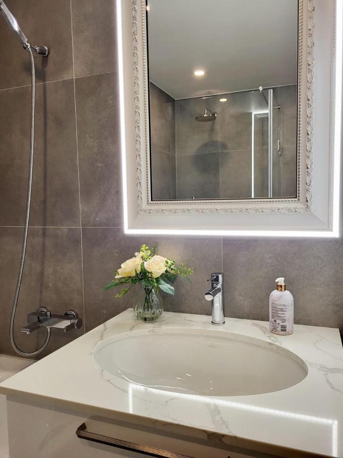 E.D. Luxury Apartaments Шяуляй Екстер'єр фото