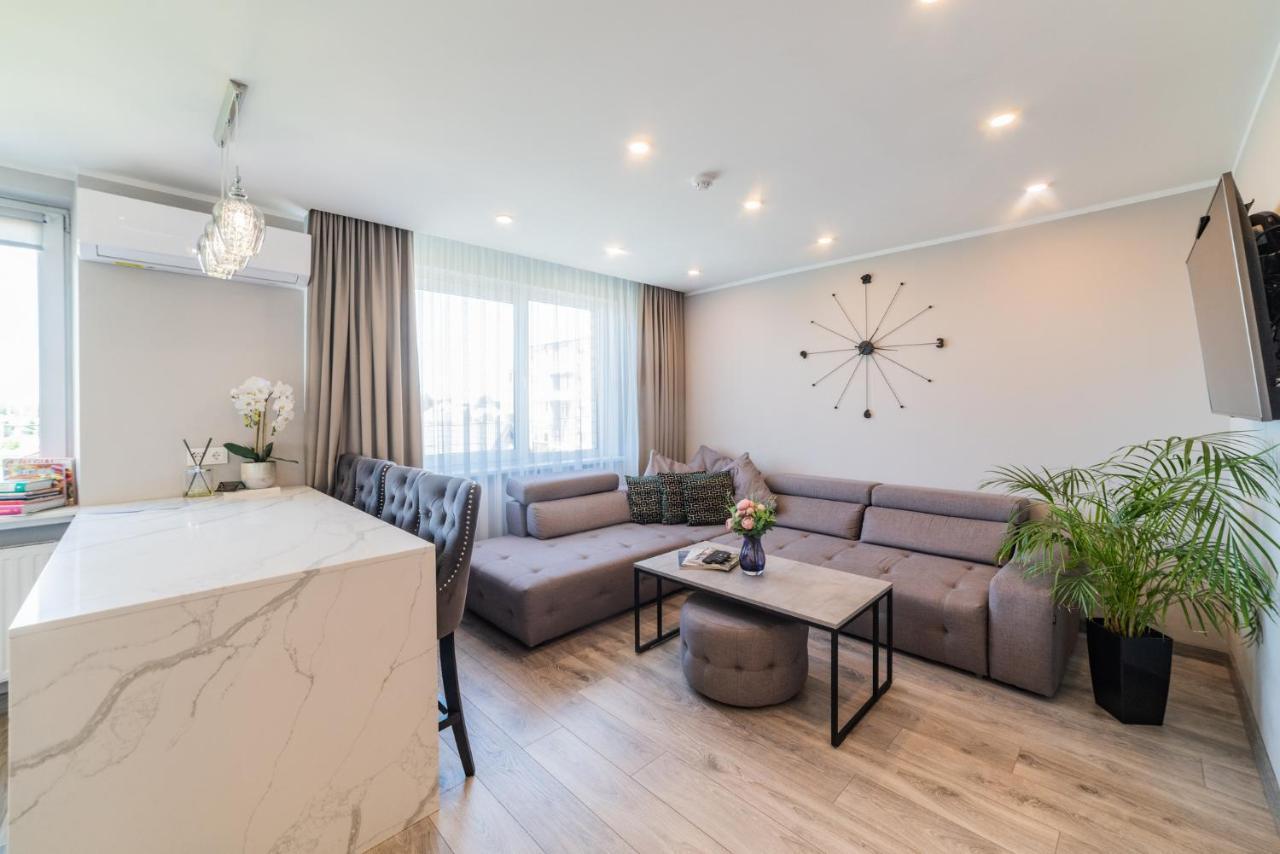 E.D. Luxury Apartaments Шяуляй Екстер'єр фото