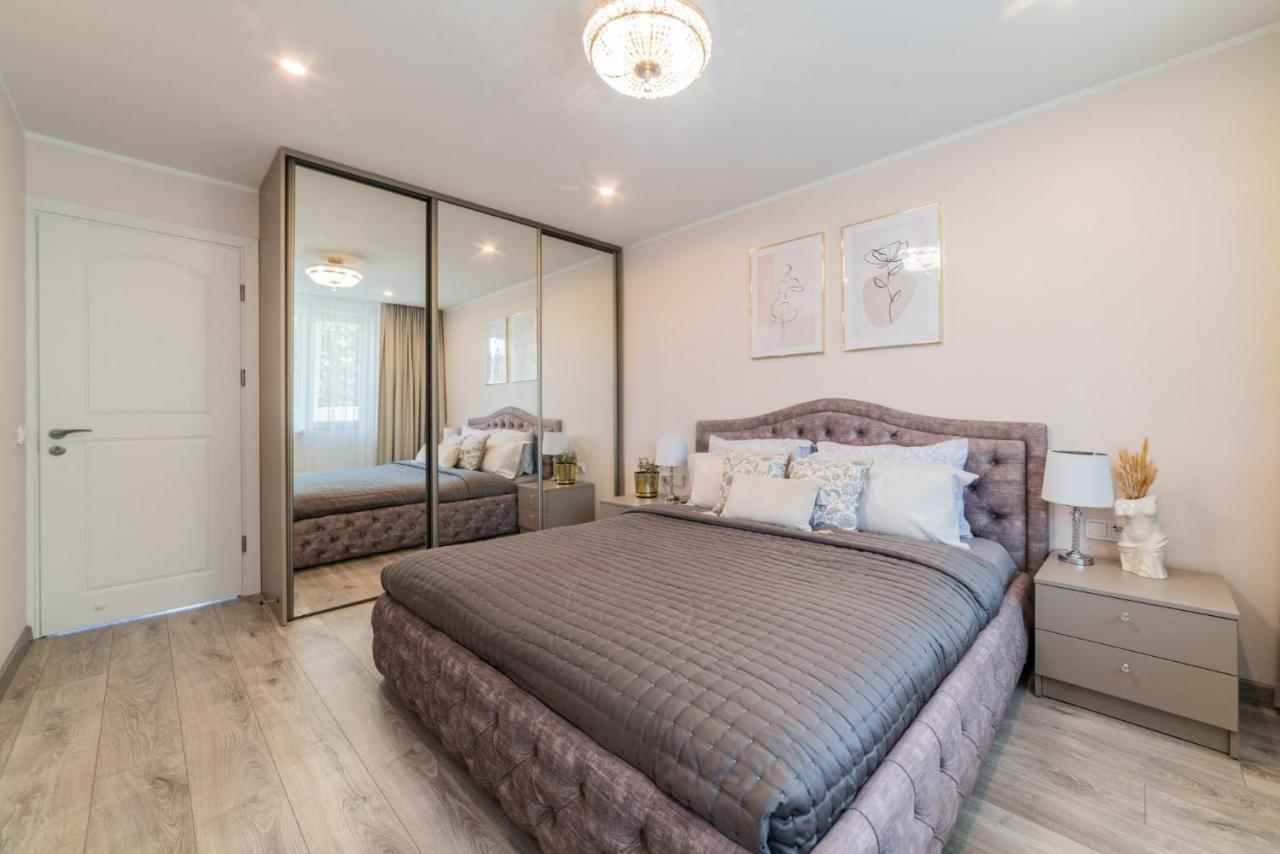 E.D. Luxury Apartaments Шяуляй Екстер'єр фото