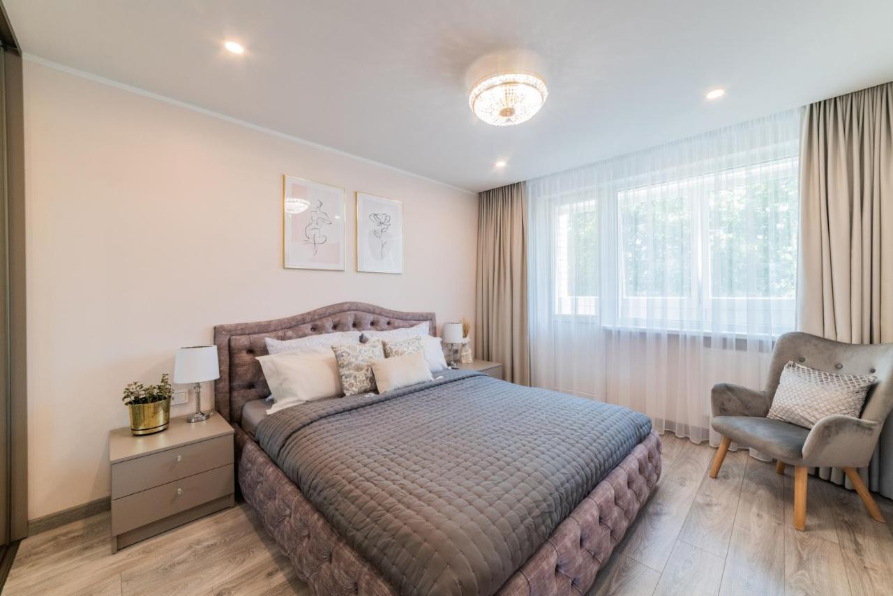 E.D. Luxury Apartaments Шяуляй Екстер'єр фото